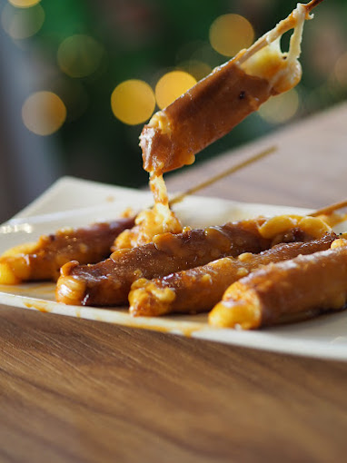 Brochettes de bœuf au fromage fondu